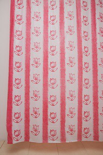 TRODOS Штора для ванной WS-804 (А-11) красная 180х180 - Интернет-магазин бытовой техники, вентиляции, гигиенического оборудования Энерготехника, Екатеринбург